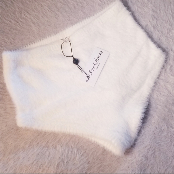 1 LEFT For Love and Lemons White Fiona Sleep Short - Picture 5 of 8